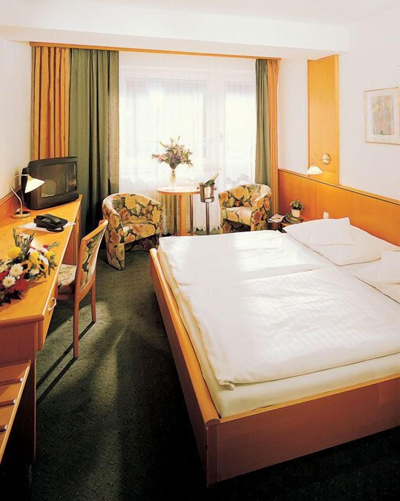 Hotel Monica Prag Dış mekan fotoğraf